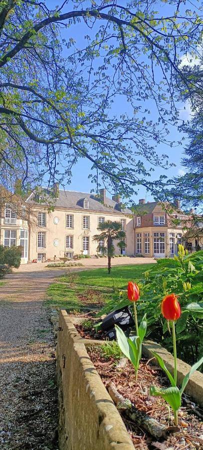 Chambre d’hôte pour 3 personnes, avec Terrasse et Jardin à Bellême