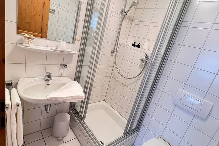 Ferienwohnung für 2 Personen in Allensbach - 2