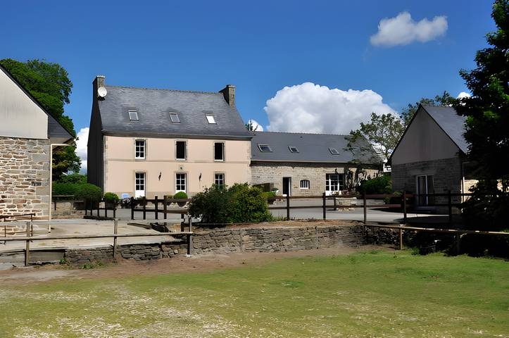 Maison de vacances pour 6 personnes, avec jardin et jacuzzi, adapté aux familles à Plogonnec