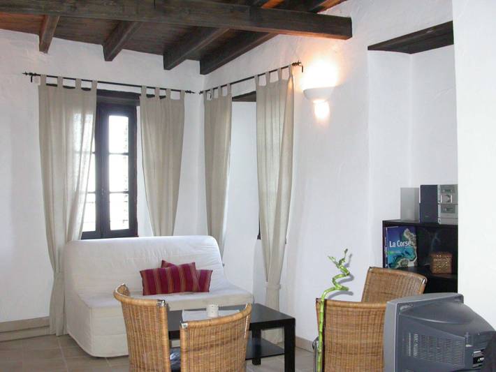 Gîte pour 6 personnes, avec jardin à San-Giovanni-di-Moriani - 2