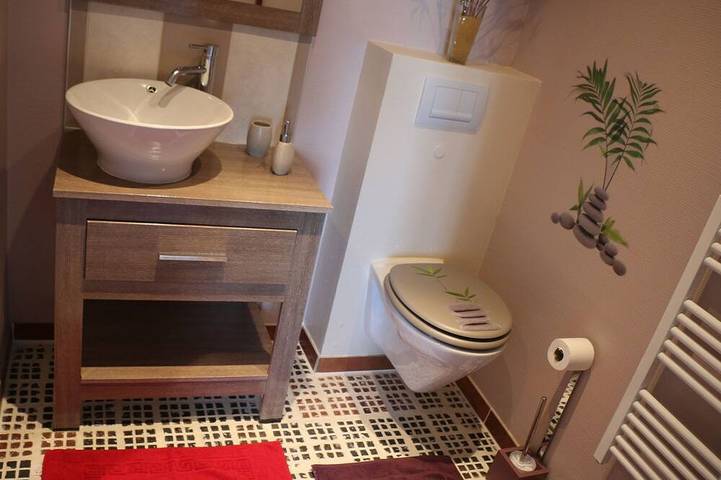 Gîte pour 2 personnes, avec Jardin à Saint-Georges-de-Bohon - 3
