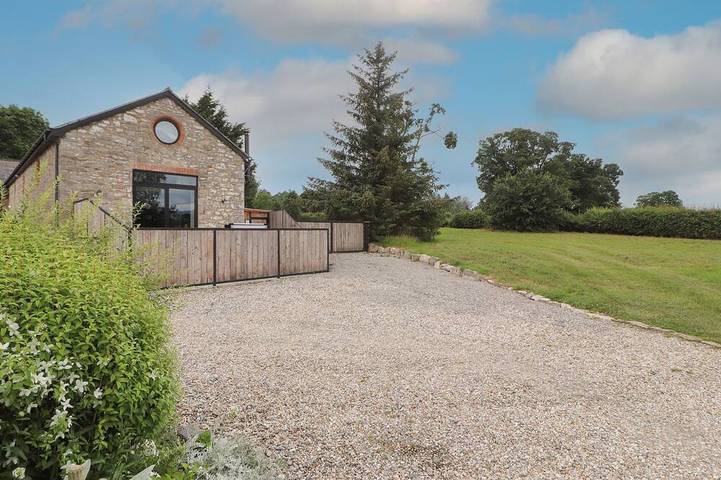 Ferienhaus für 2 Personen, mit Whirlpool und Garten