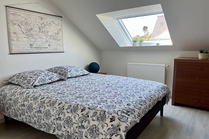 Location de vacances pour 11 personnes, avec terrasse ainsi que jacuzzi et jardin à Hénansal - 2