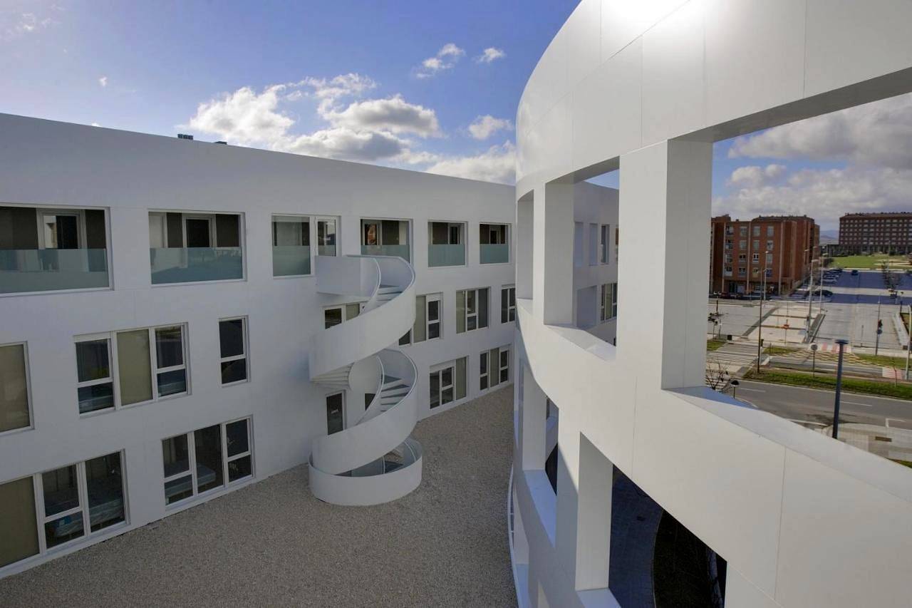 Apartamentos Irenaz in Vitoria-Gasteiz, Chaîne Cantabrique