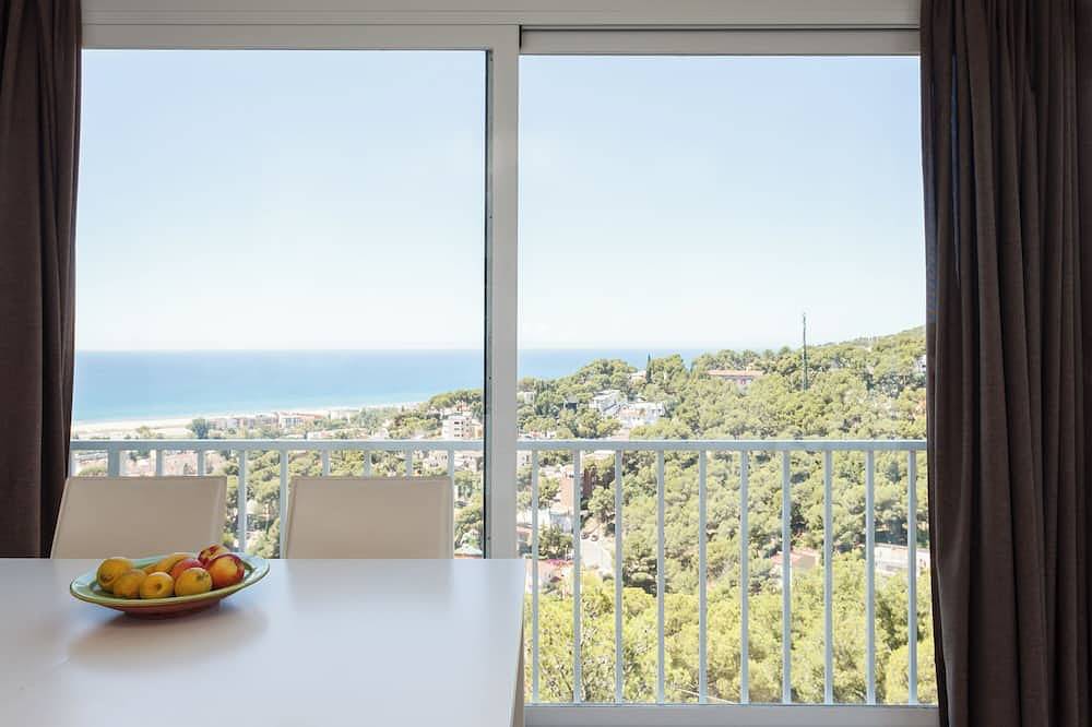 Entire apartment, Beautiful apartment with fantastic sea views in Castelldefels, Baix Llobregat