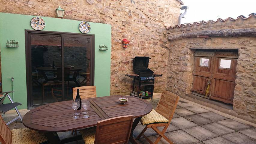 Gîte pour 4 personnes, avec terrasse, animaux acceptés