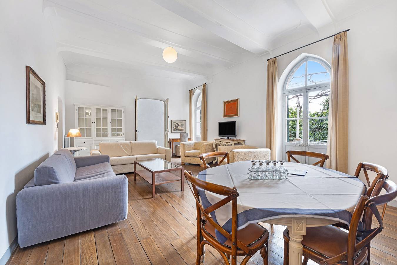 Entire apartment, Pet-Friendly Apartment Quadrilocale Camelot with Mountain View, Balcony & Wi-Fi in Finale Ligure, Finale Ligure Municipality