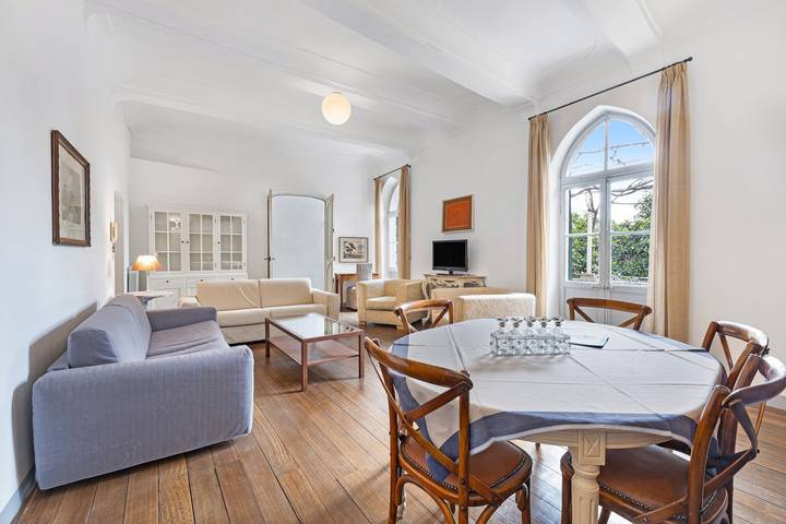 Appartement entier, Appartement "Quadrilocale Camelot" avec vue sur les montagnes, balcon et Wi-Fi. Animaux admis. in Finale Ligure, Commune de Finale Ligure