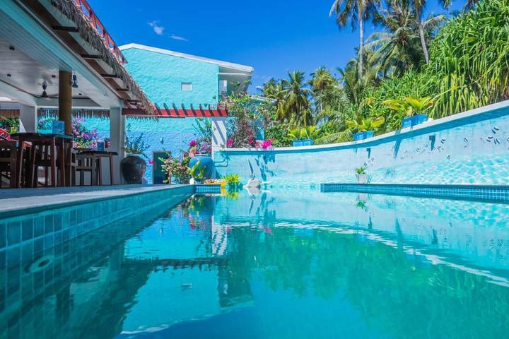 Hôtel pour 3 personnes, avec piscine ainsi que balcon et vue dans Maldives