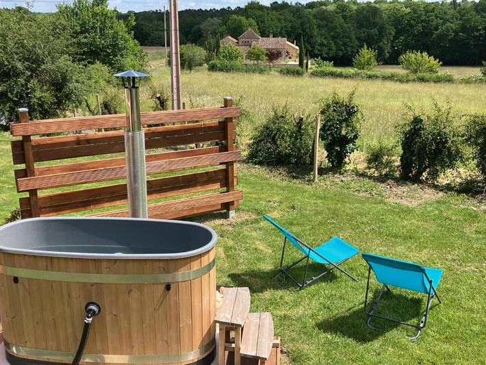Location de vacances pour 2 personnes, avec jacuzzi ainsi que jardin et piscine à Sainte-Croix (France) - 4