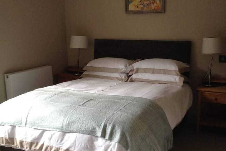 Ganze Wohnung, 5 * bewertungen - Apt in City Centre Exeter, 2 Kingsize-Betten, 2 Bäder, Parkplatz, Fitnessraum, in Exeter, Devon