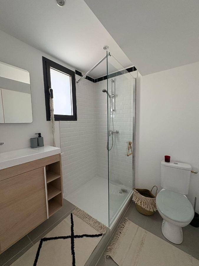 Maison d’hôte pour 2 personnes, avec vue ainsi que piscine et jardin, animaux acceptés à Saint-Cyr-sur-Mer - 3