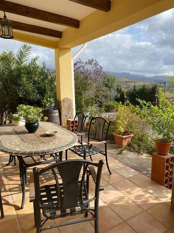 Casa rural para 8 personas, con vistas además de piscina y jardín en Valle de Almanzora