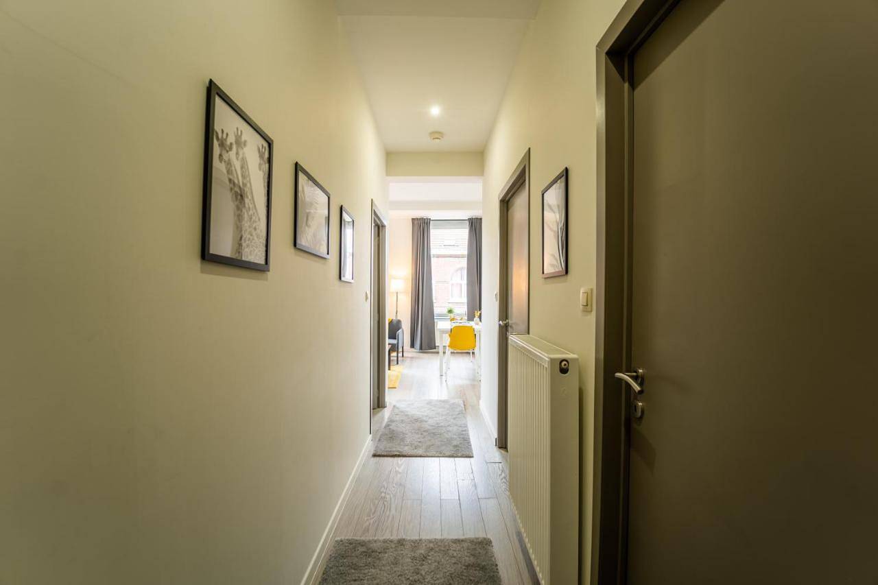 Appartement entier, One-Bedroom Apartment in Mons (Hennegau), Hainaut
