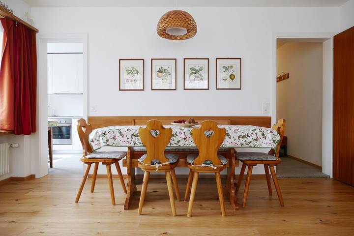 Ferienwohnung für 5 Personen, mit Balkon und Ausblick in St. Moritz - 3