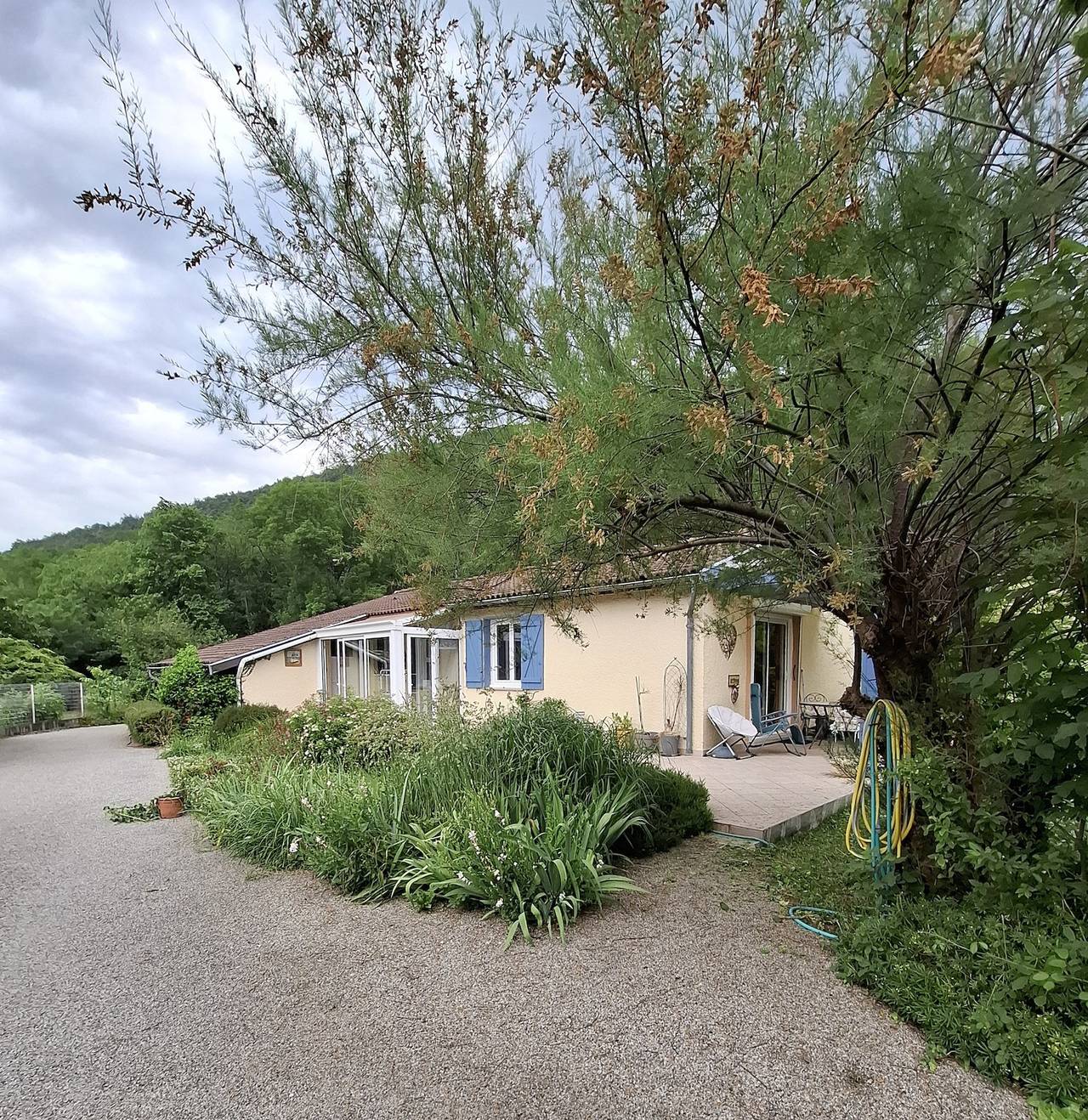 Gehele studio, Studio 'Jardin Fleuri - nabij Foix' met bergzicht, privéterras en wifi in Saint-Paul-de-Jarrat, Ariège
