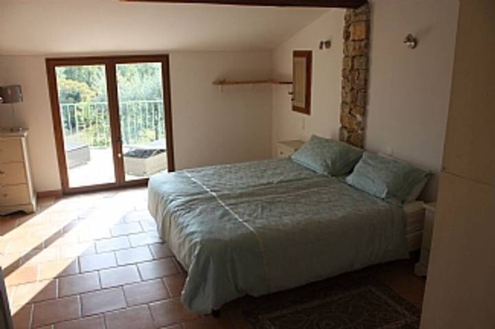 Villa pour 6 personnes, avec terrasse et jardin à Seillans - 2