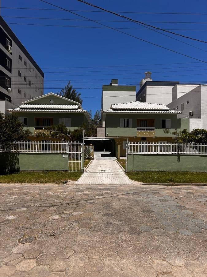 Casas e apartamentos de temporada para 6 pessoas, com jardim, com animais de estimação em Laguna