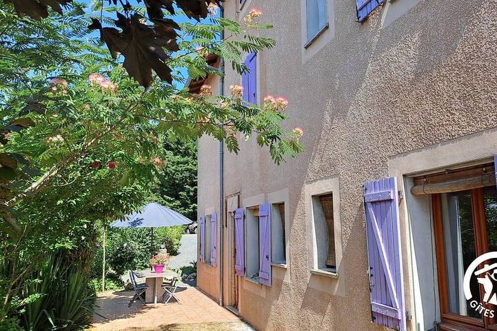 Agriturismo pour 4 personnes, avec jardin à Montredon-Labessonnié