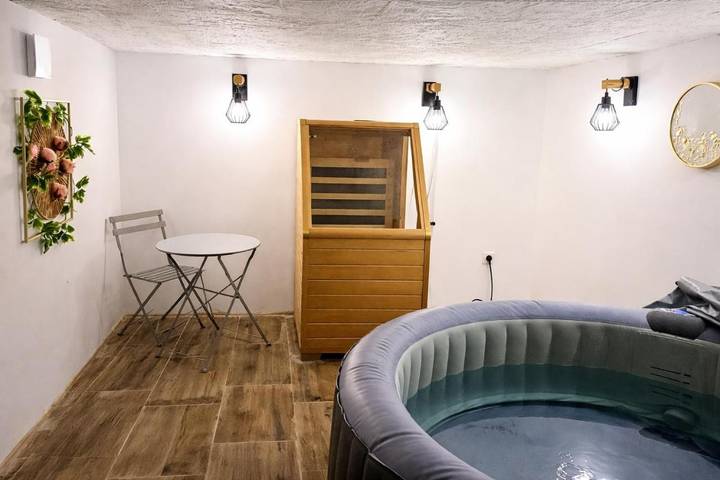 Gîte pour 3 personnes, avec terrasse à Outreau