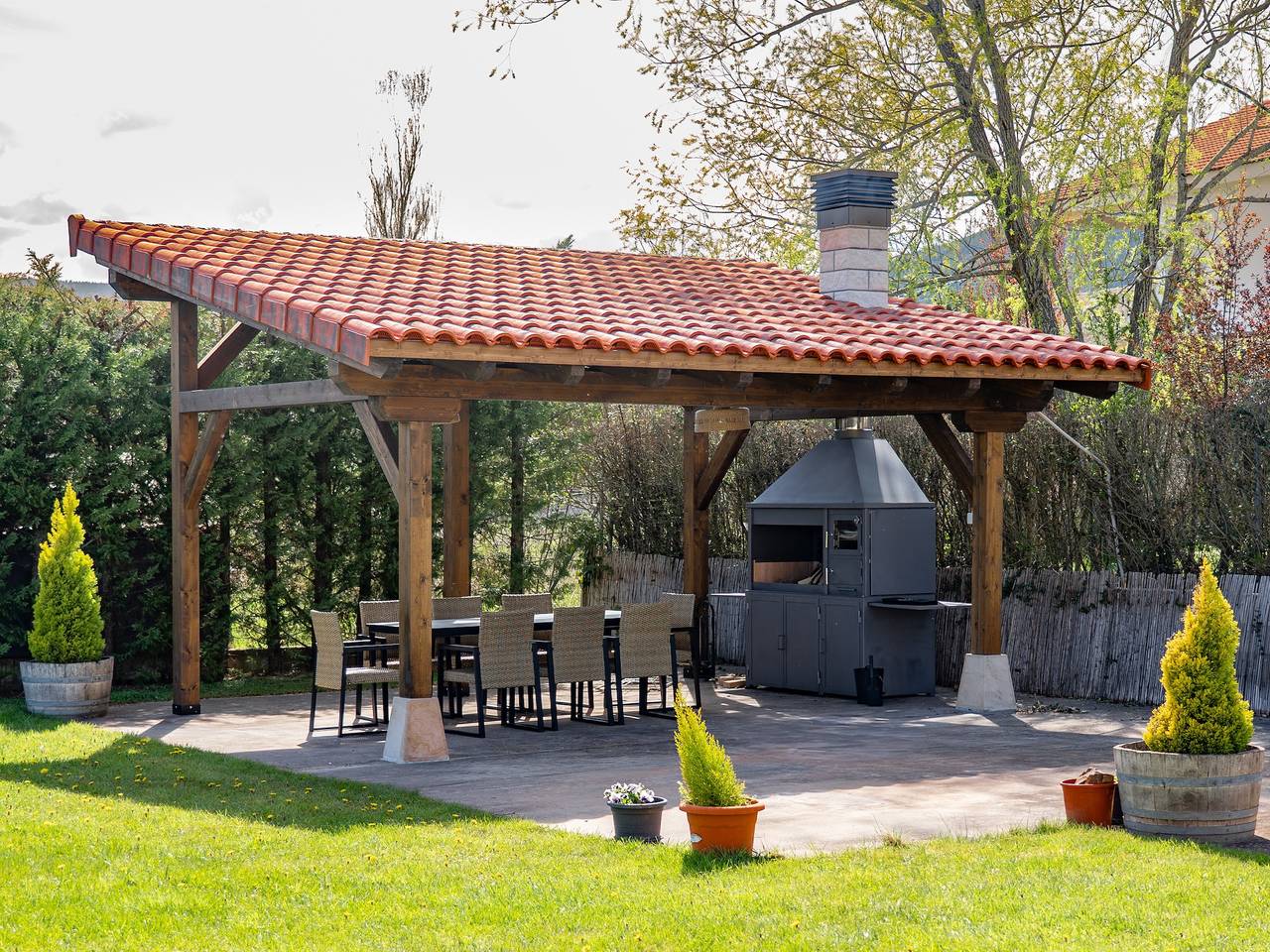 Villa 'Casa El Rasillo' con vistas al lago, terraza privada y Wi-Fi in El Rasillo de Cameros, Sierra de Moncalvillo