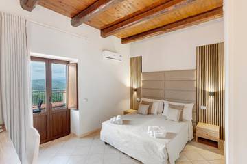 Villa Con Piscina per 13 Persone in Stella Cilento, Provincia di Salerno, Foto 4