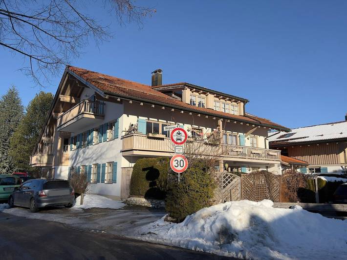 Ferienwohnung für 4 Personen, mit Balkon in Pfronten