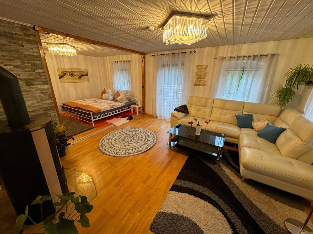 Ganze Wohnung, One-Bedroom Apartment in Laufen, Rupertiwinkel