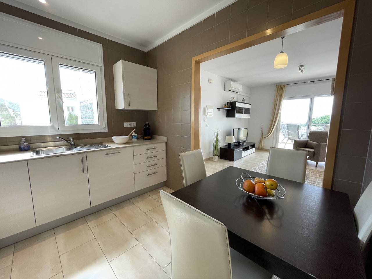 Apartamento entero, Apartamento de vacaciones para 4 personas con terraza in El Mas Fumats, Roses