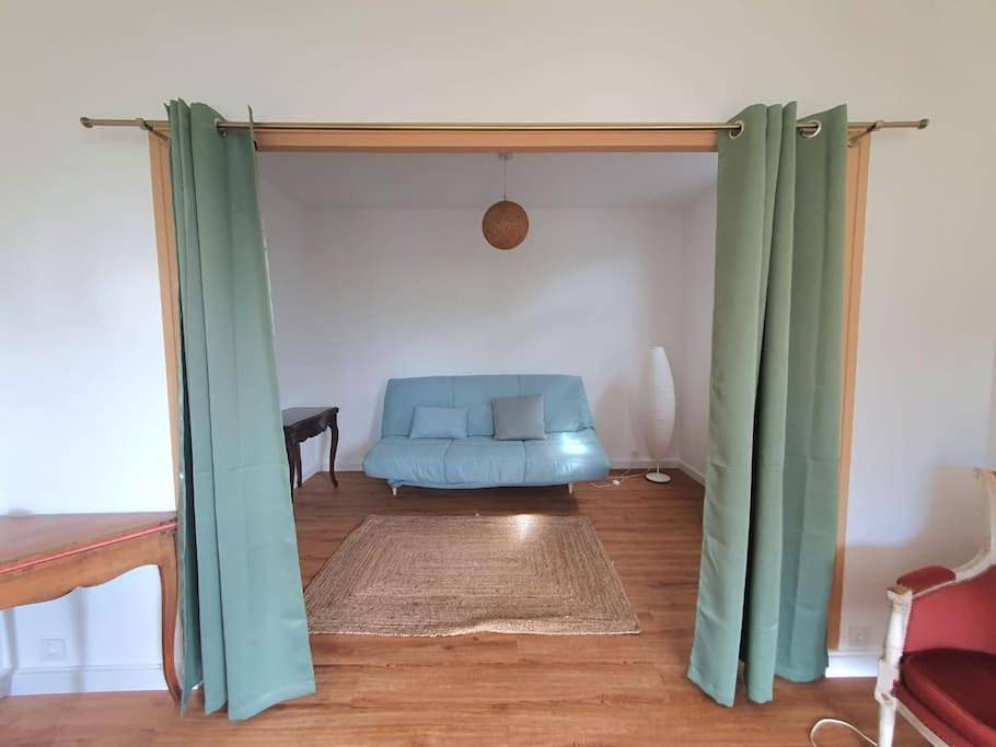 Appartement entier, Four-Bedroom Apartment in Ceyrat, Parc naturel régional des Volcans d'Auvergne