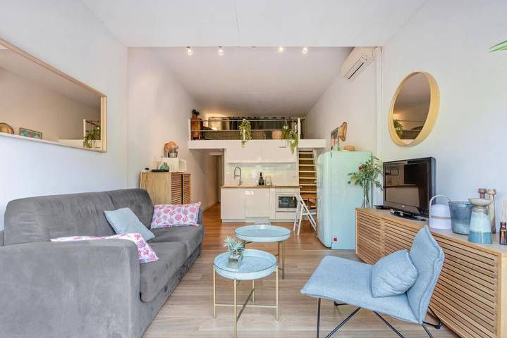 Gîte pour 4 personnes, avec jardin ainsi que piscine et bassin pour enfant dans Plage des Engraviers