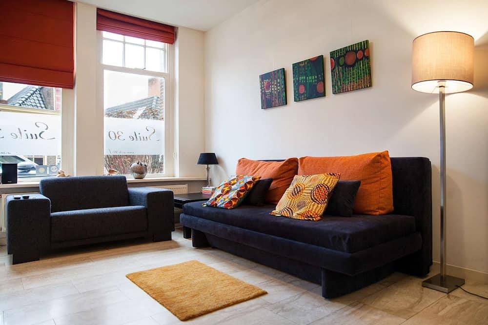 Ganze Wohnung, Grosses Appartement am Erdgeschoss in der Nähe von Park und mit Garten. in Groningen, Groningen und Umgebung