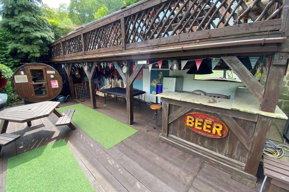 Waters edge boathouse  Rudyard lake   short breaks    kayaks  fishing hottub in Staffordshire