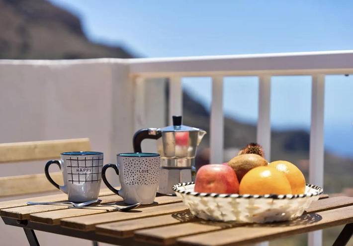 Gîte pour 2 personnes, avec balcon et vue dans Tamaimo - 2