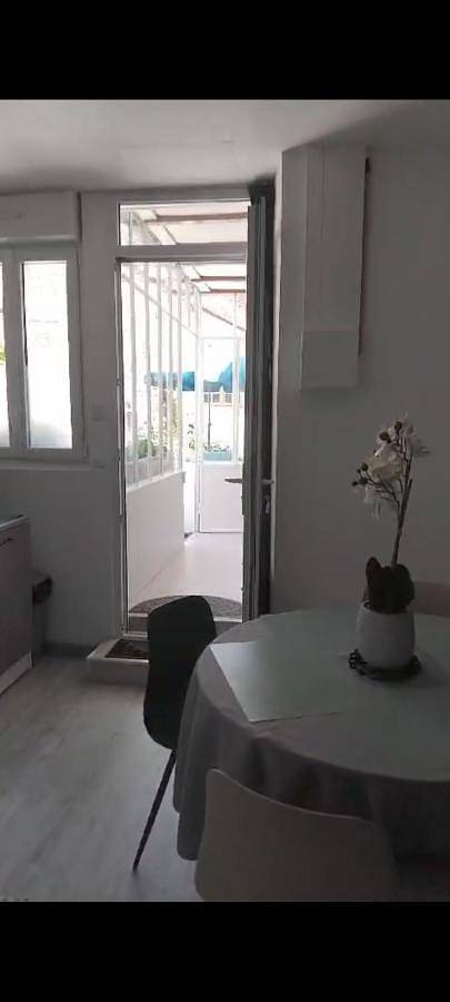 Gîte pour 2 personnes, avec terrasse, animaux acceptés dans Joux-la-Ville - 4