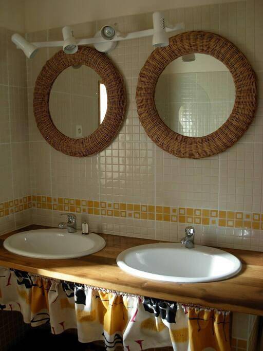 Location de vacances pour 6 personnes, avec terrasse et jardin, animaux acceptés à Andouque - 2