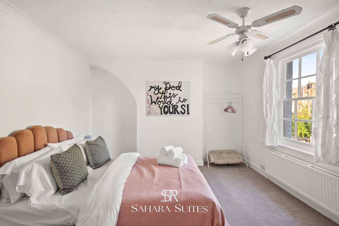 Stylish 2Br Home   Monthly Stays   Windsor in Windsor, Berkshire