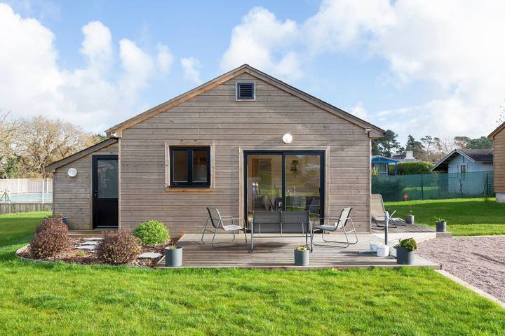 Ferieudlejning for 4 personer, med have i Frankrig