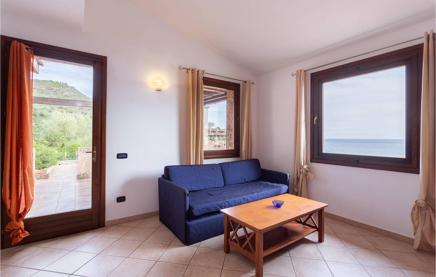Appartamento con vista mare con parcheggio, cucina e spiaggia nelle vicinanze in Porto Tramatzu, Villaputzu