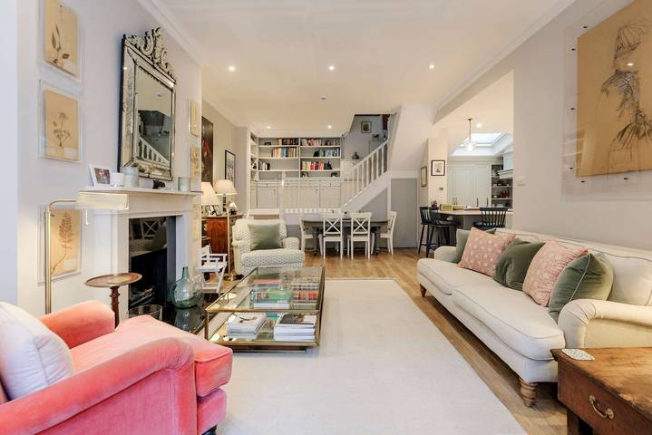 Vacation rental for 6 people, with balcony, kid friendly in Knightsbridge