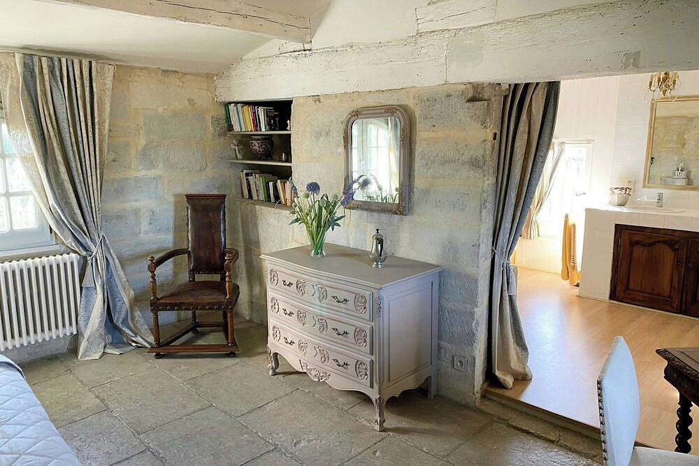 Maison conventuelle médiévale dans un village provençal in Barbentane, Région d'Arles