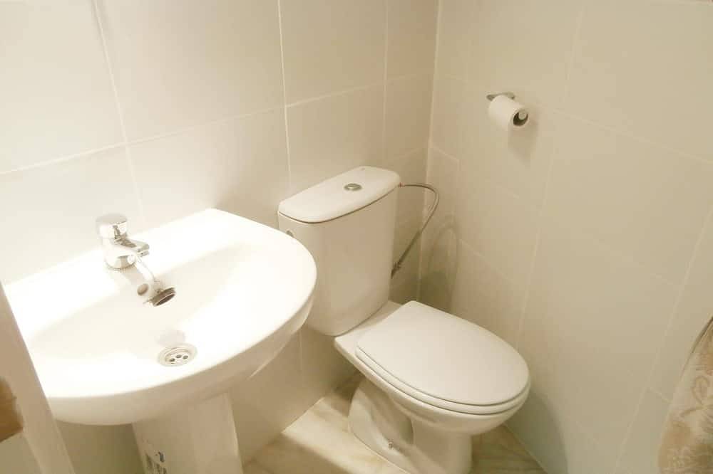 Appartamento intero, Grazioso appartamento con 2 camere da. in Puerto Deportivo de Estepona, Estepona