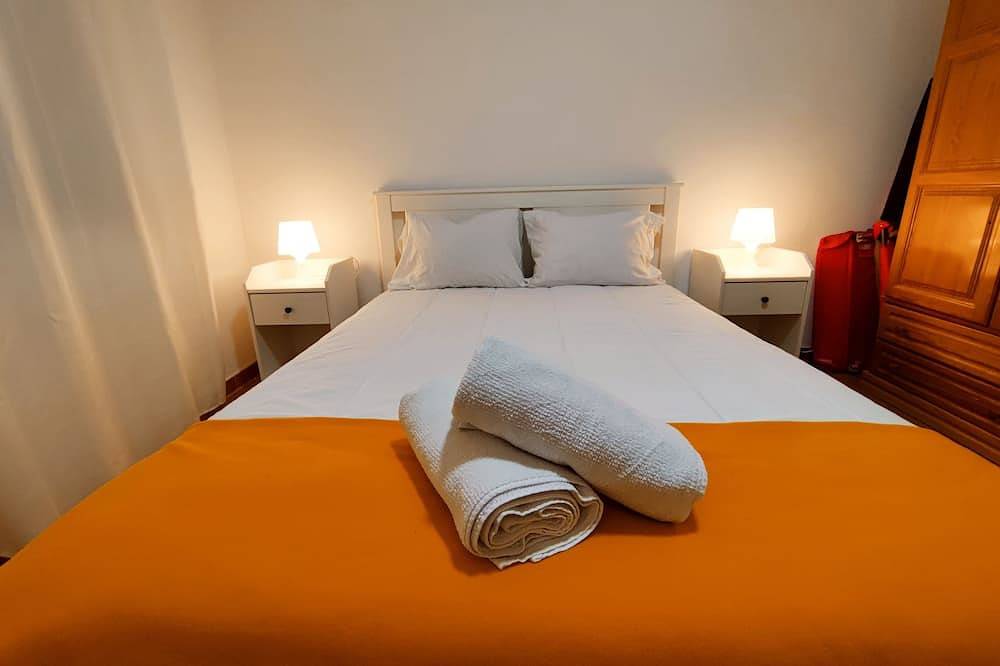 Apartamento De Férias para 3 Pessoas em Atouguia da Baleia, Leiria distrito