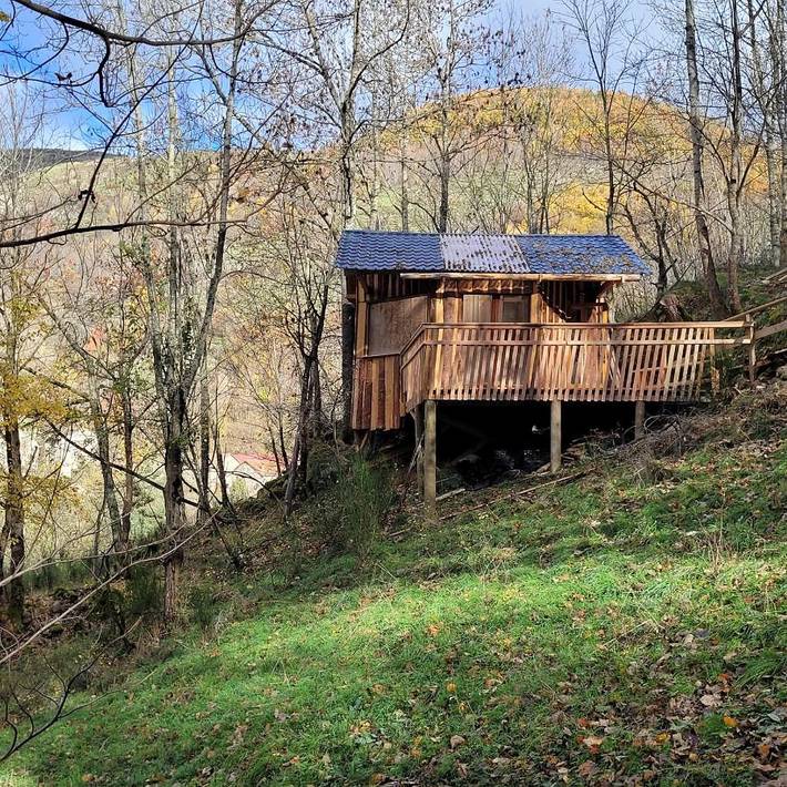 Location de vacances pour 6 personnes, avec balcon et vue à La Rochette (Ardèche)