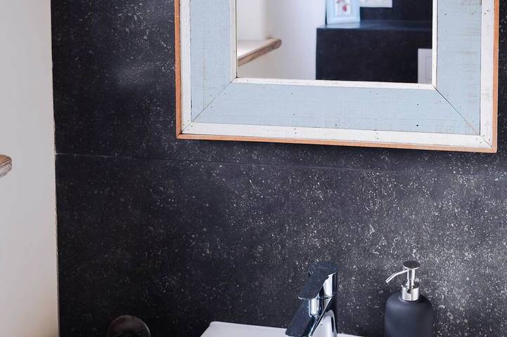 Ganze Wohnung, Remark Studios: Historisches und modernes Apartment in Burgwedel, Hannover und Umgebung