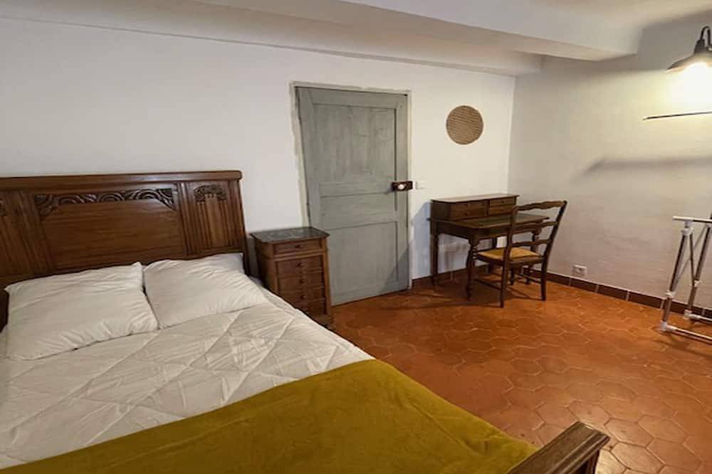 Village house in Quinson in Quinson, Regionaler Naturpark Verdon