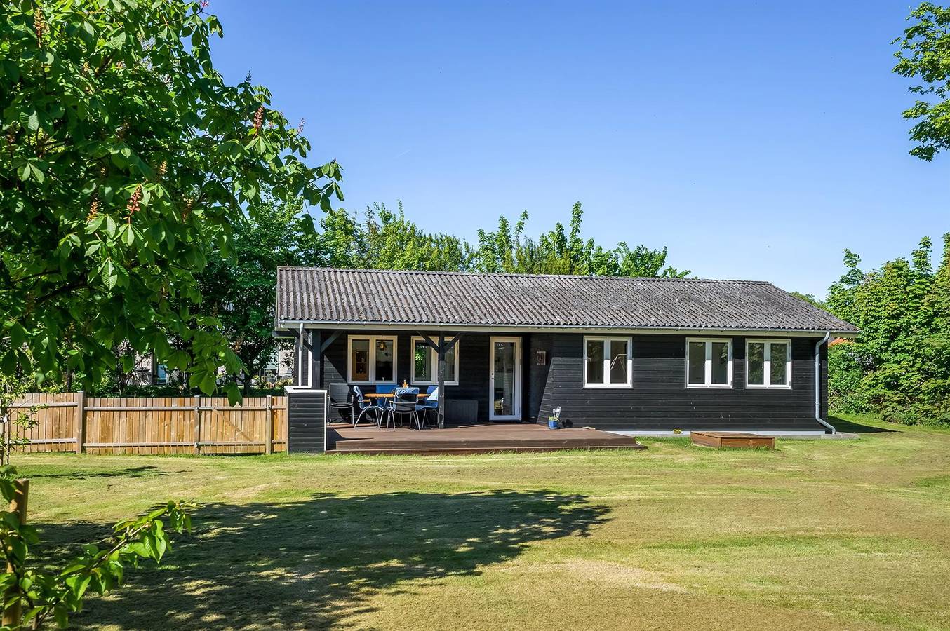 Beautiful home in Hals w/ Wifi and 3 Bedrooms in Hou, Aalborg Region