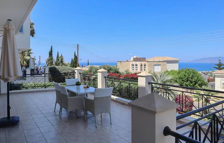 Ferienhaus für 4 Personen, mit Terrasse und Garten sowie Pool auf Zypern - 2