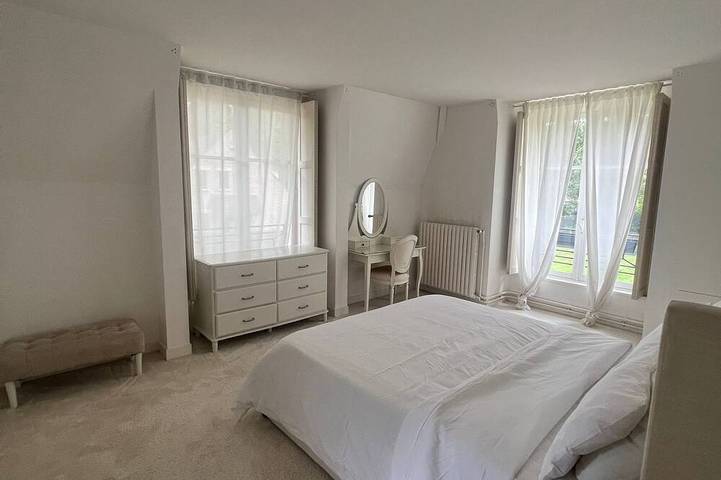 Location de vacances pour 8 personnes, avec terrasse et jardin à Barbizon - 3