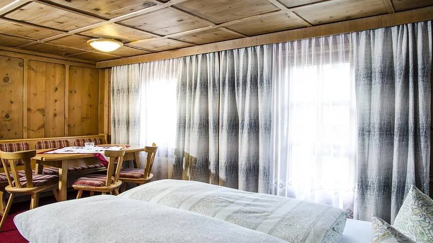 Ferienwohnung für 4 Personen, mit Balkon und Sauna in Ischgl - 3